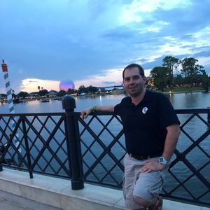 Meet your Posher, Ray